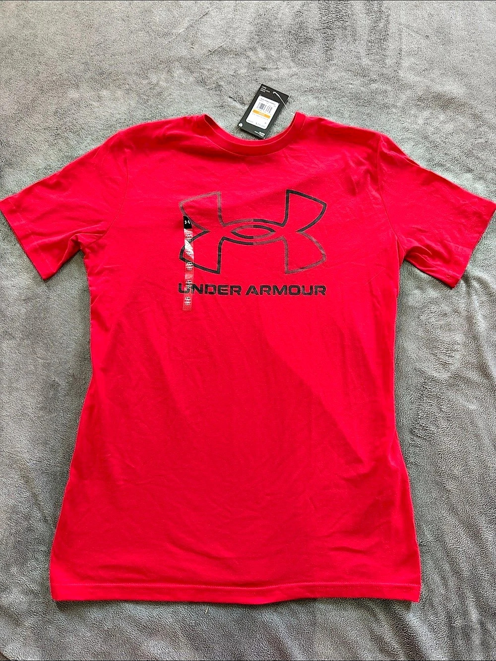 Under Armour Loose Foundation Update SS Men'Small Red Tee Size Small NWT
